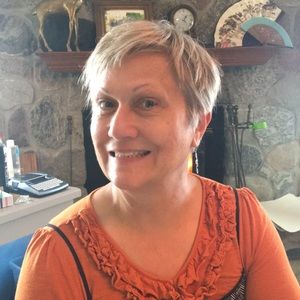 Meet your Posher, Jeanette